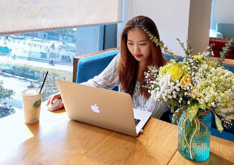 Chị Phạm Thị Thu Trang, Digital Marketing Assistant Manager, Mercedes-Benz Vietnam Star, Học viên MBA khóa 2022 - 1