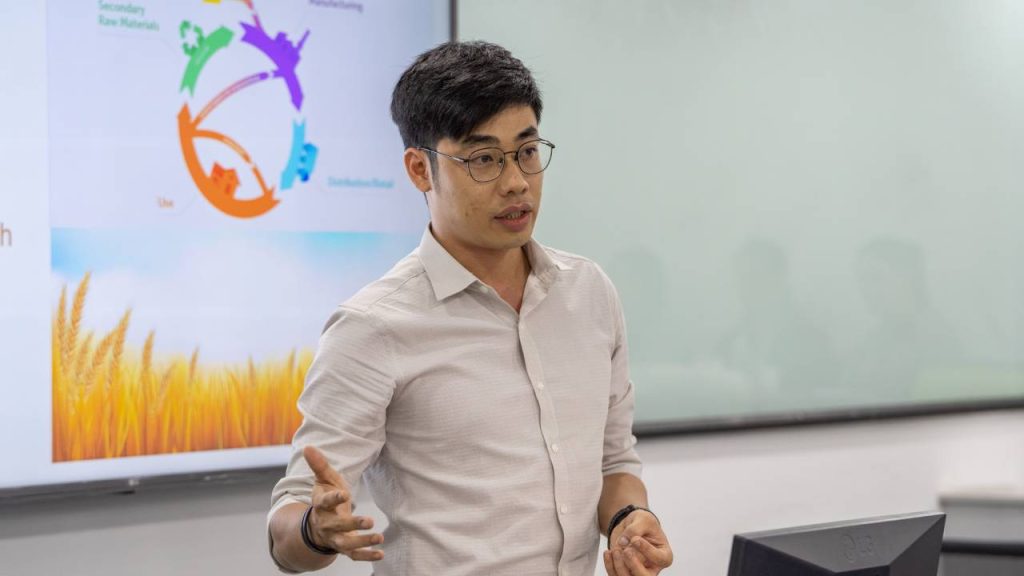 Anh Du Nguyên Khôi, Senior Chemical Engineer, Nike Việt Nam