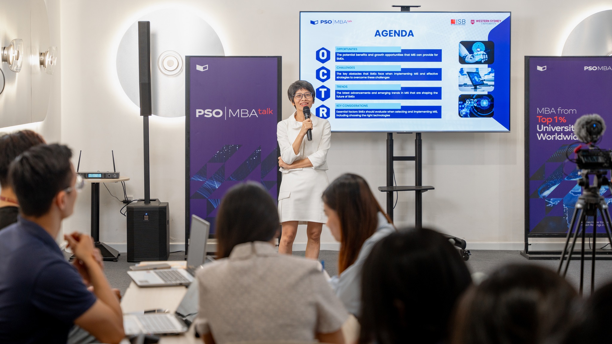 Tech Talks #3: MIS - Đòn bẩy tăng trưởng hay gánh nặng chi phí? 1 Bà Nguyễn Ngọc Thảo Hiếu – Solution Advisor chia sẻ về chủ đề MIS tại sự kiện do Viện ISB và Đại học Western Sydney tổ chức.