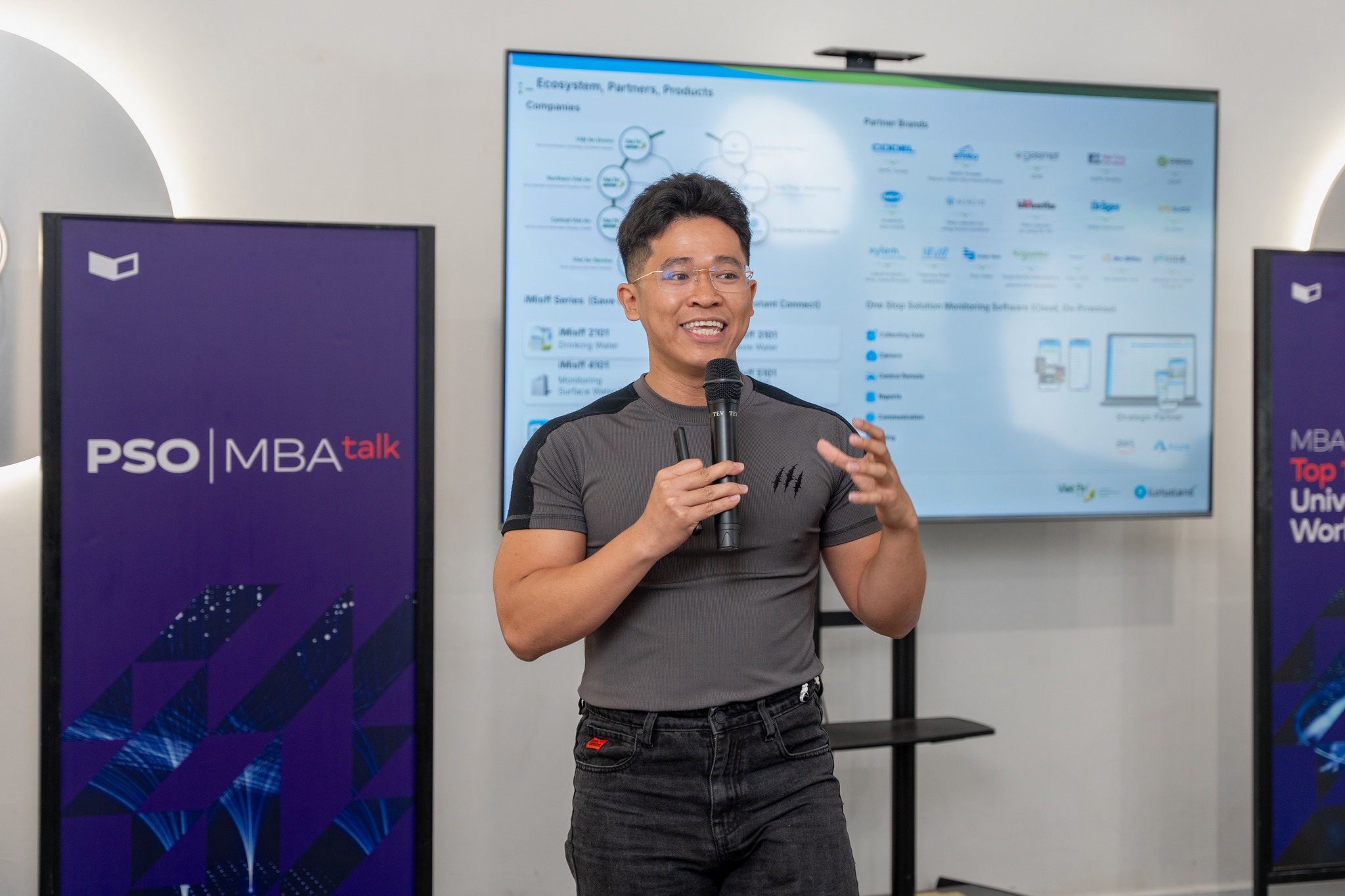 Tech Talks #4: 12 tháng chuyển đổi 200 nhân sự: Câu chuyện từ CTO Việt An Group