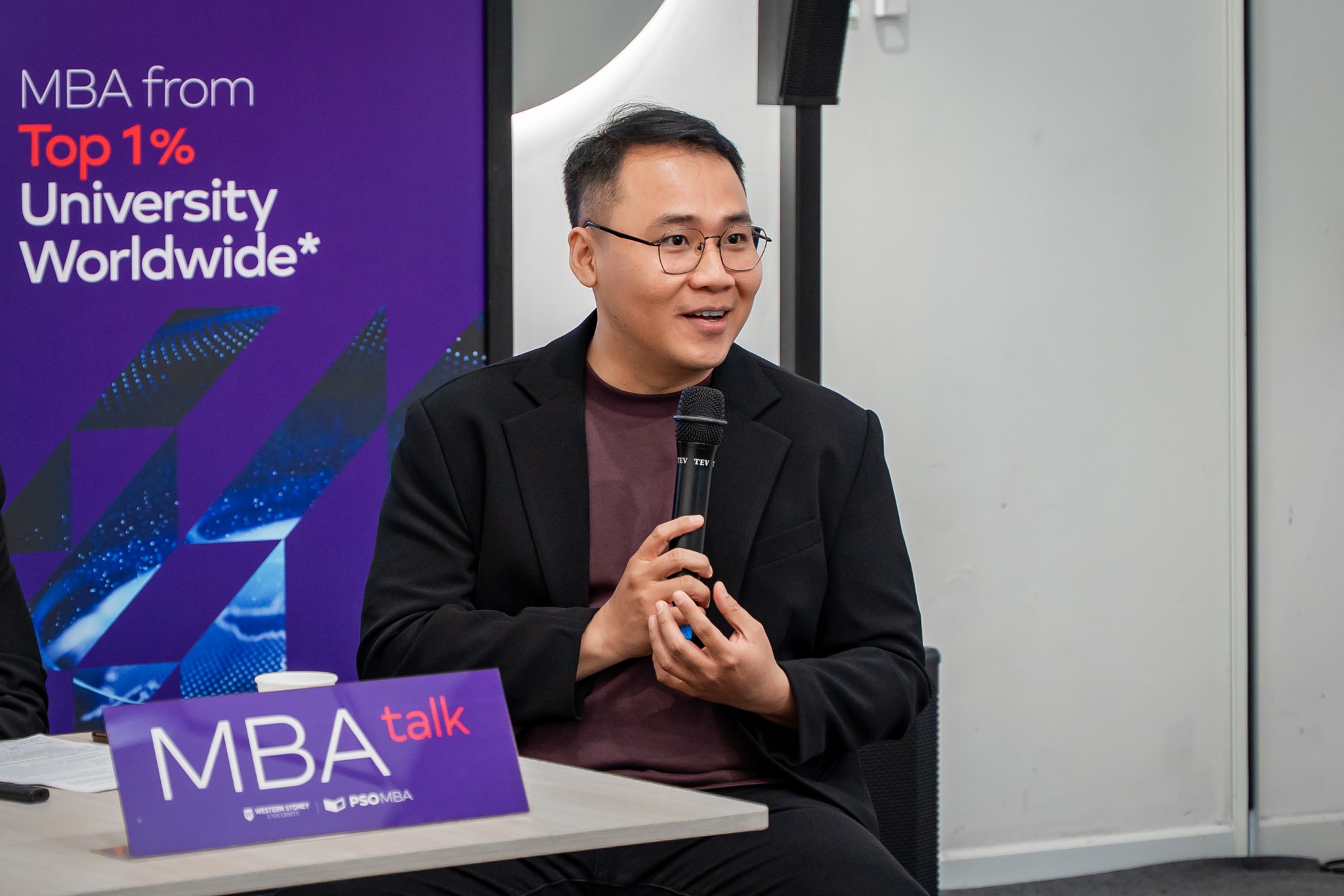 Mar Talks: Marketing bền vững - biến trách nhiệm xã hội thành lợi nhuận 2 Anh Vũ tại buổi chia sẻ với học viên PSO MBA (Nguồn: PSO).