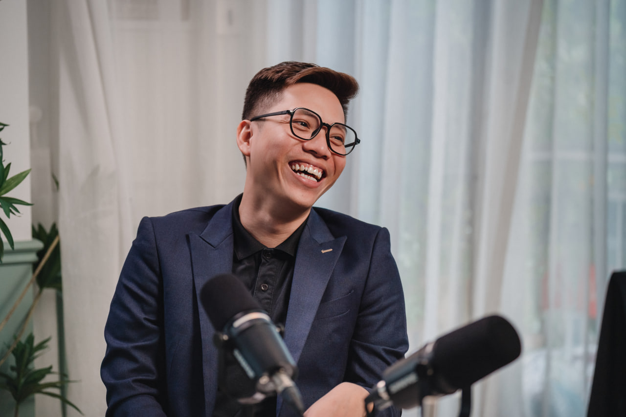 Mr. Nguyễn Hoàn Thiện