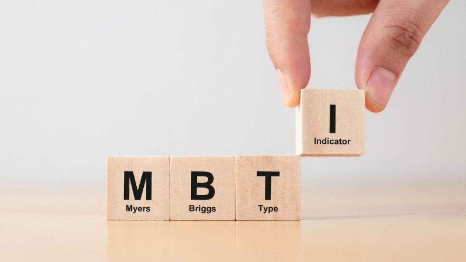 MBTI là gì? Vì sao doanh nghiệp đánh giá cao công cụ này? 3 mbti là gì