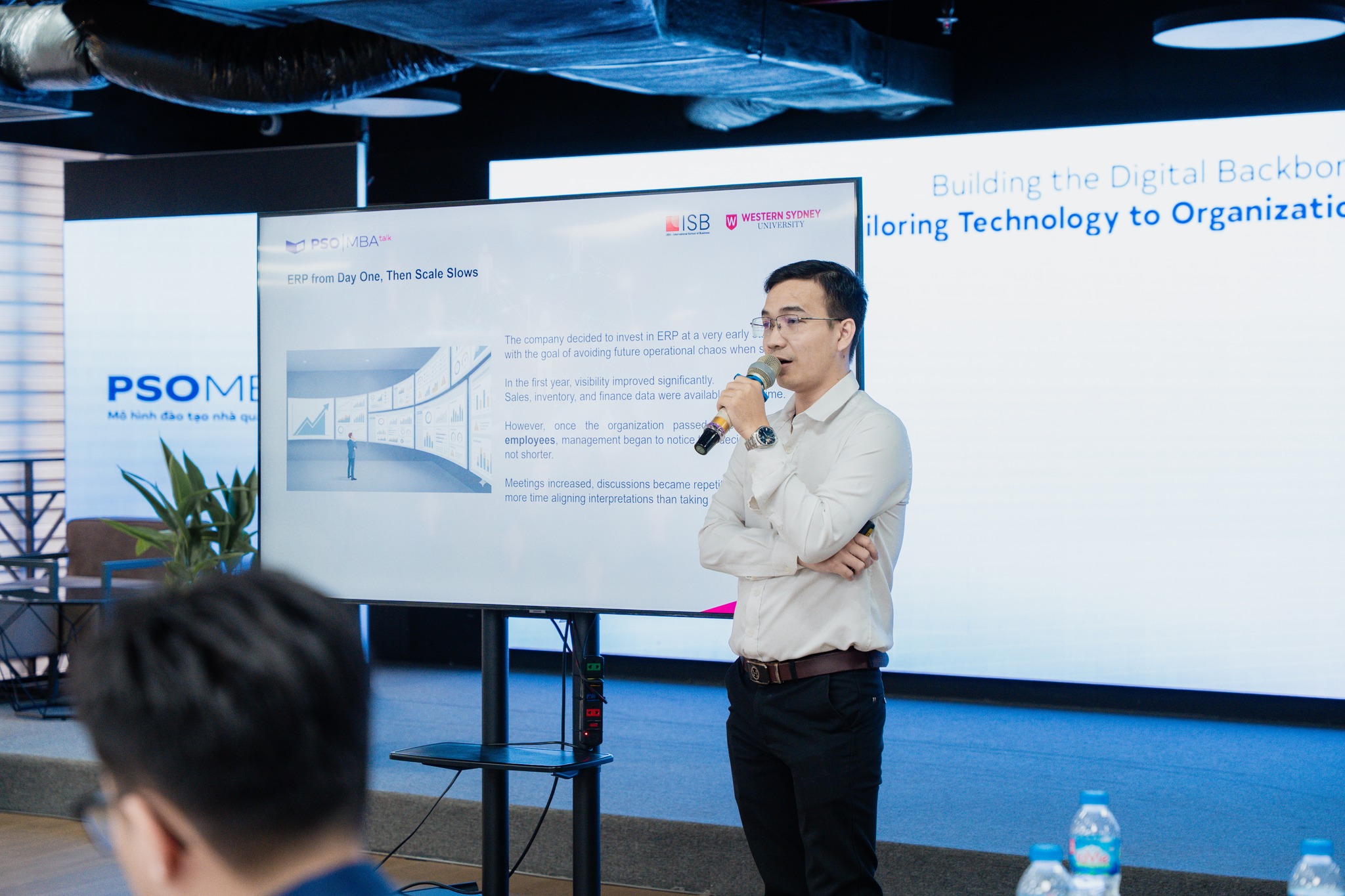 Tech Talks: Nghịch lý chuyển đổi số - khi Technology-first và Experience-first đều thất bại 1 Nguyễn Vũ Linh - Tech Talks