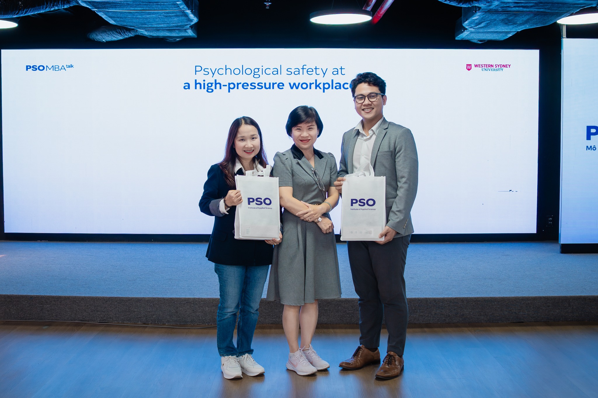 Các diễn giả chia sẻ về an toàn tâm lý trong series HR Talks (Nguồn: PSO).