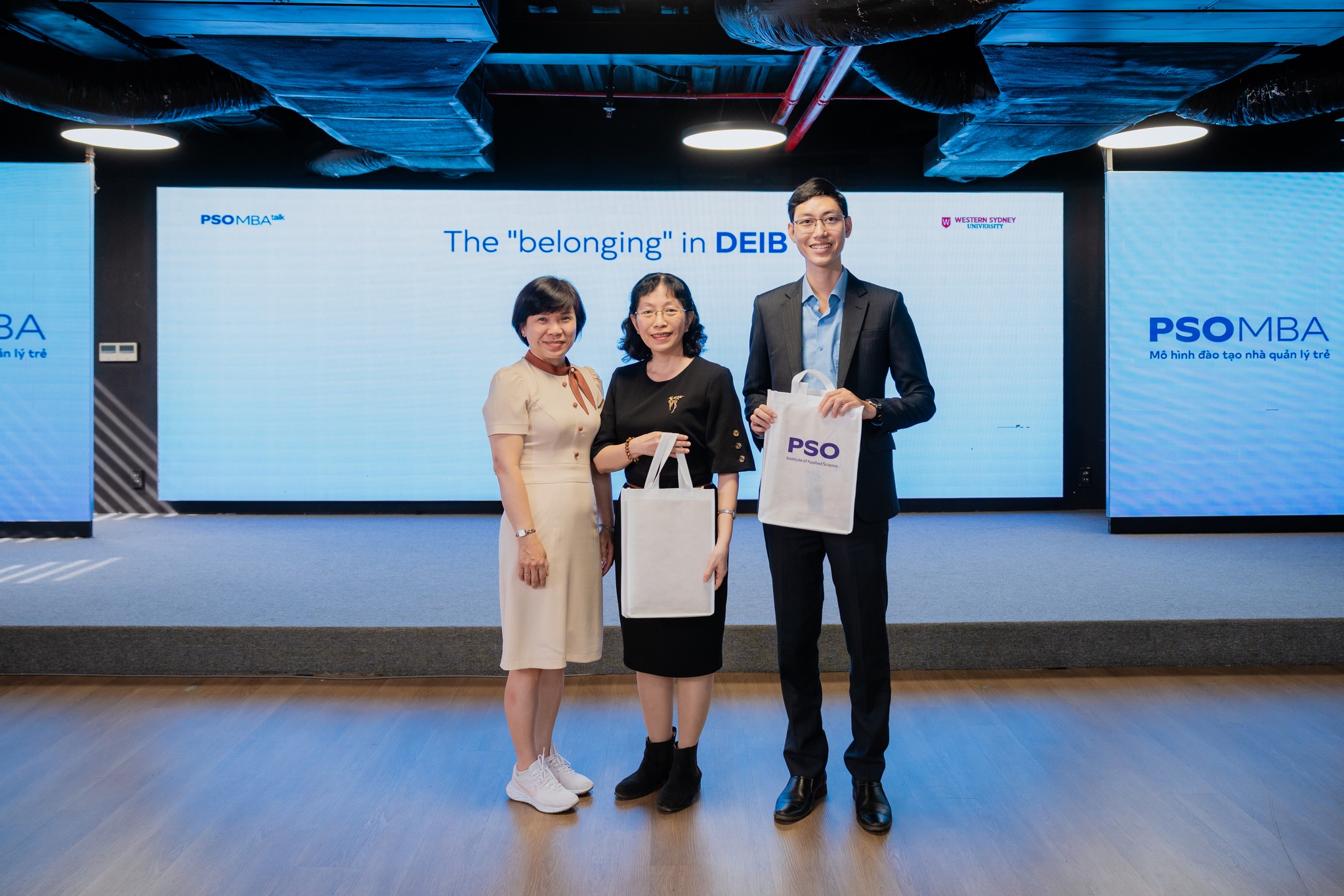 Các diễn giả chia sẻ cùng học viên PSO MBA về DEIB (Nguồn: PSO).