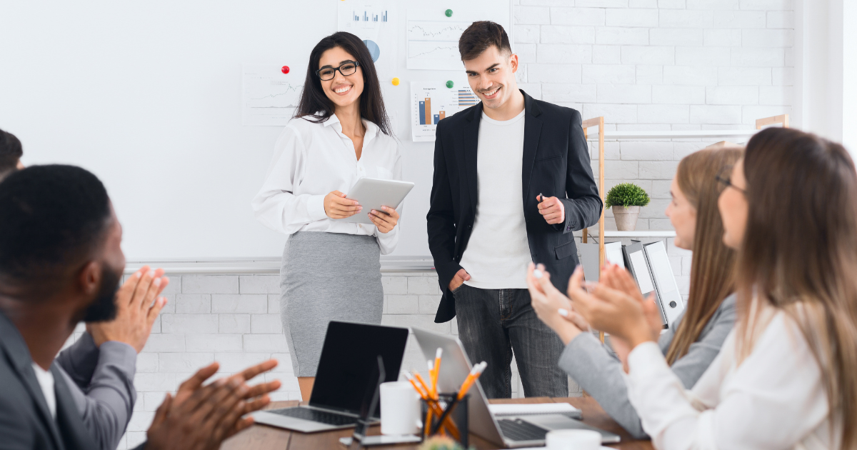 CEO là gì? Bản sắc lãnh đạo và Tầm nhìn chiến lược trong cấu trúc doanh nghiệp hiện đại 3 CEO là gì?